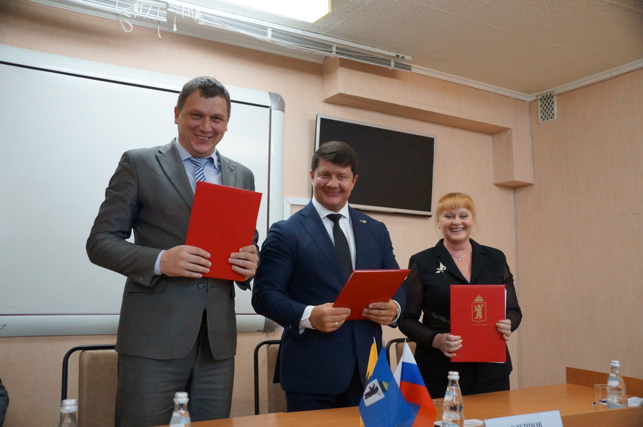 В Ярославле подписано Трёхстороннее соглашение по регулированию социально-трудовых отношений
