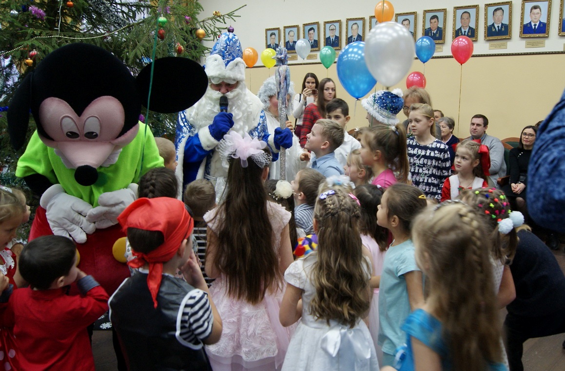Профорганизация Прокуратуры Ярославской области подготовила свои новогодние подарки детям
