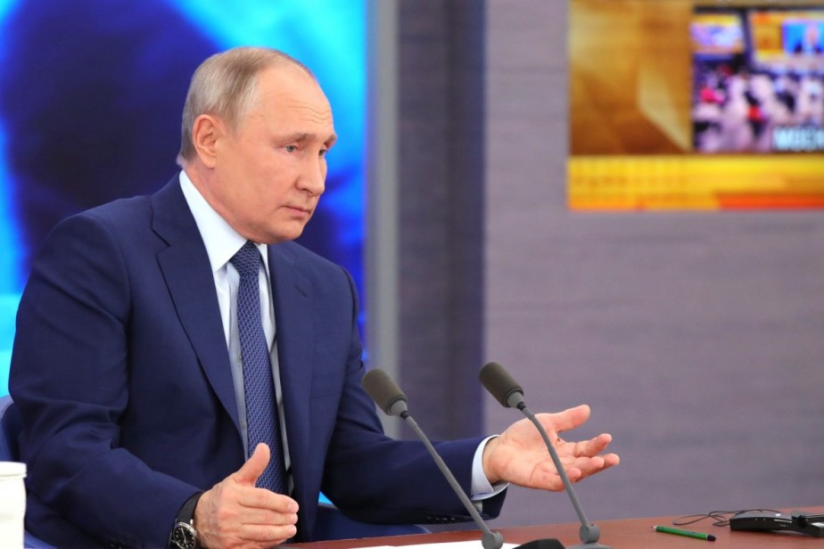 Владимир Путин предложил наказывать работодателей за препятствование профсоюзам