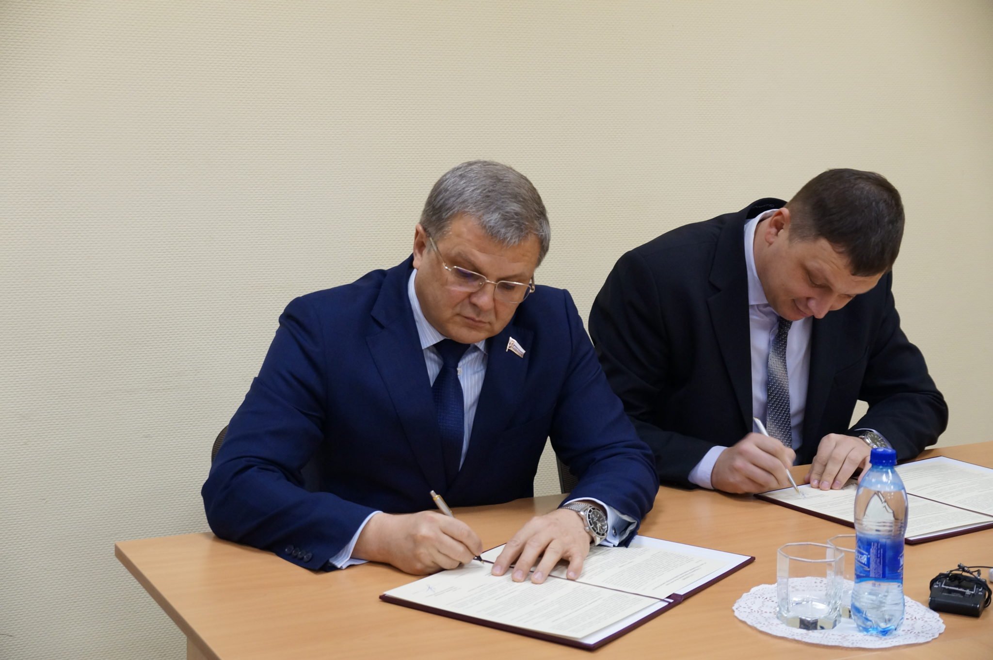 Подписано  Соглашение между профсоюзами и областной Думой