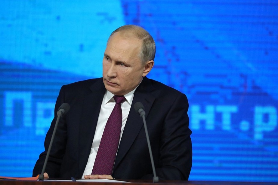 Владимир Путин поручил проиндексировать пенсии на 8,6%