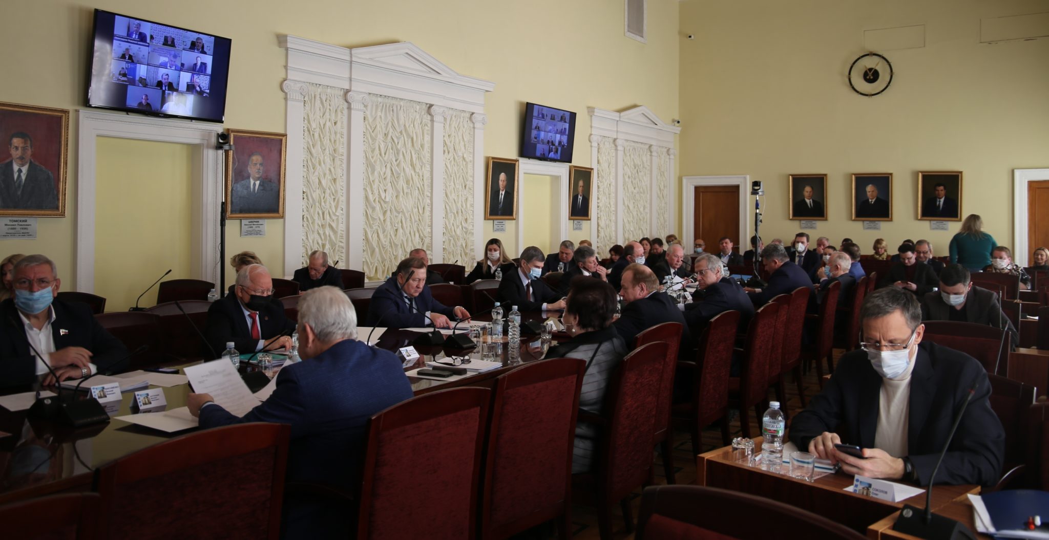 Исполком ФНПР обсудил текущие задачи профдвижения